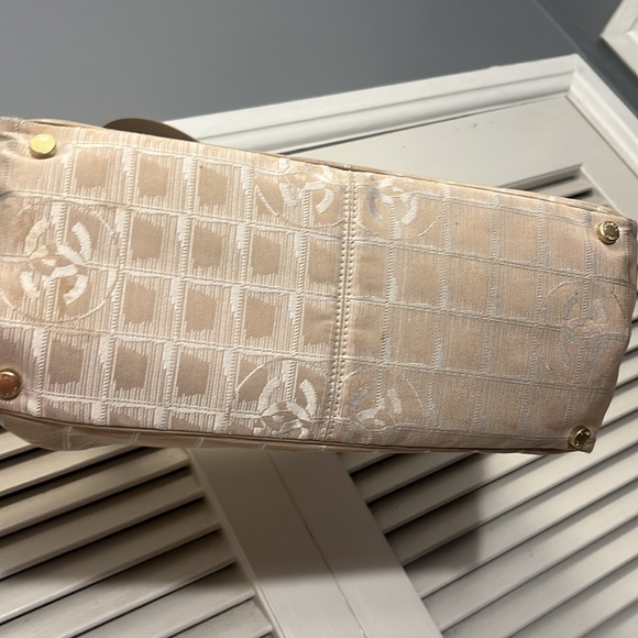 CHANEL WITH COA - BEIGE NYLON TRAVEL LINE TOTE - Picture 7 of 11